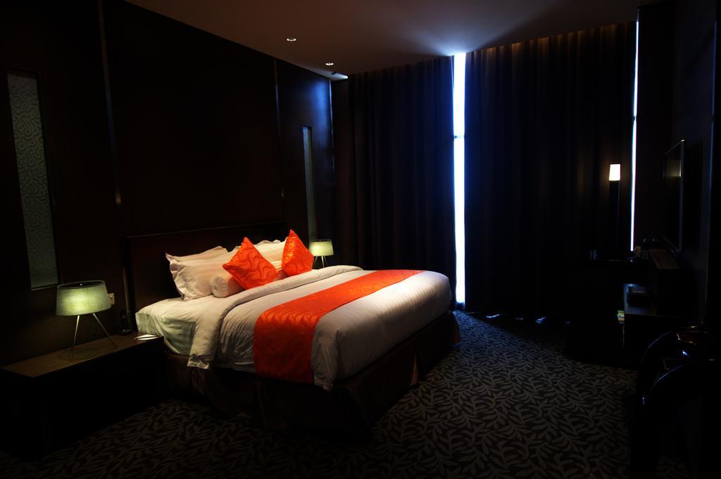 Grand Alora Hotel Alor Setar Esterno foto