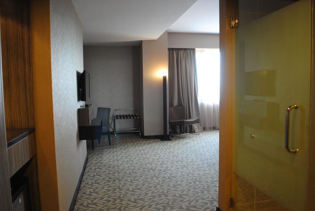 Grand Alora Hotel Alor Setar Esterno foto