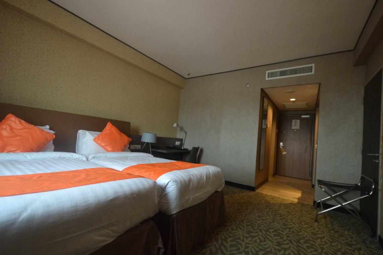 Grand Alora Hotel Alor Setar Esterno foto